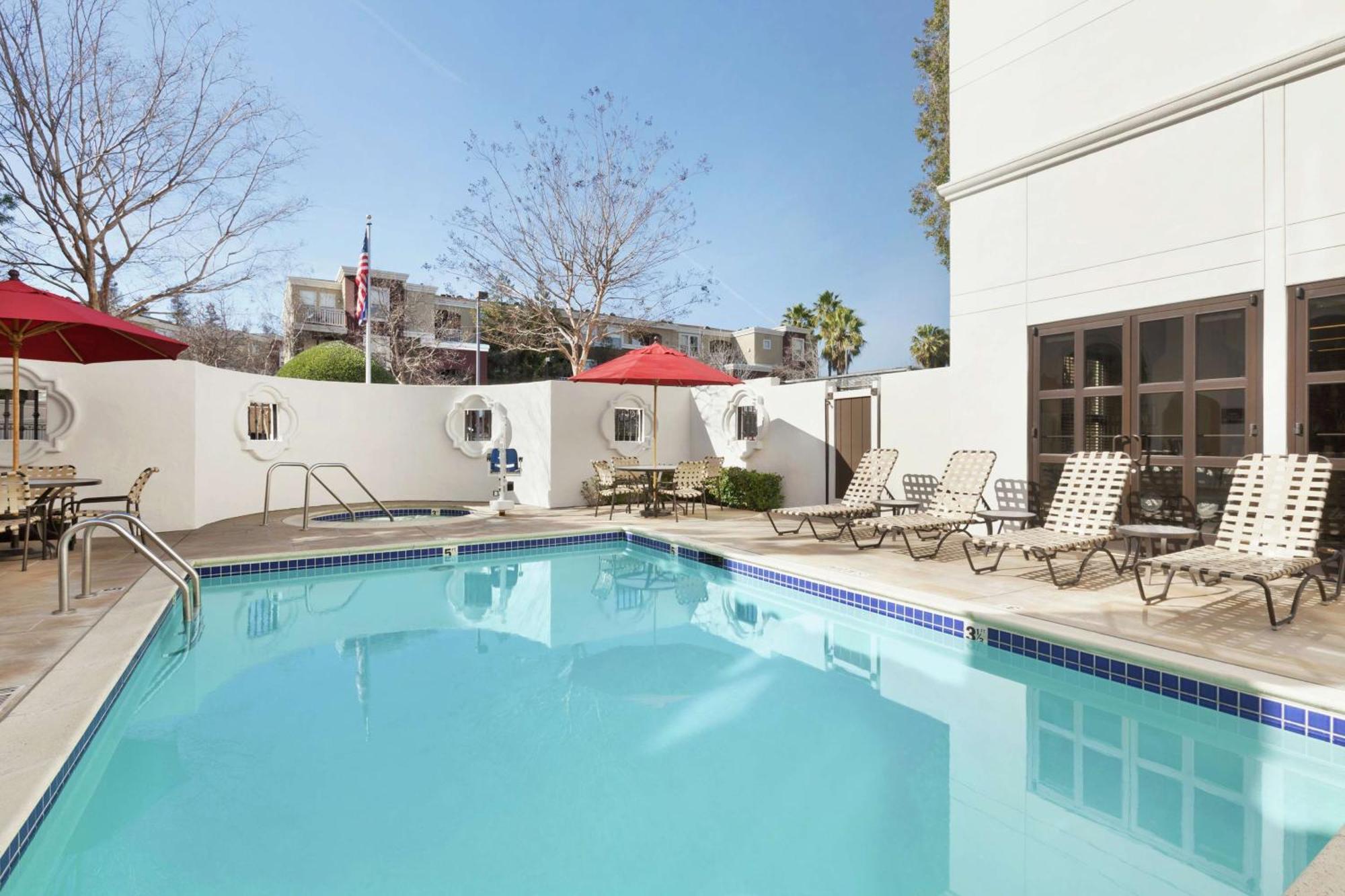 Hilton Garden Inn Cupertino Luaran gambar